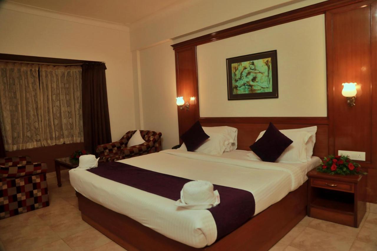 Hotel Edassery Mansion Kochi ภายนอก รูปภาพ