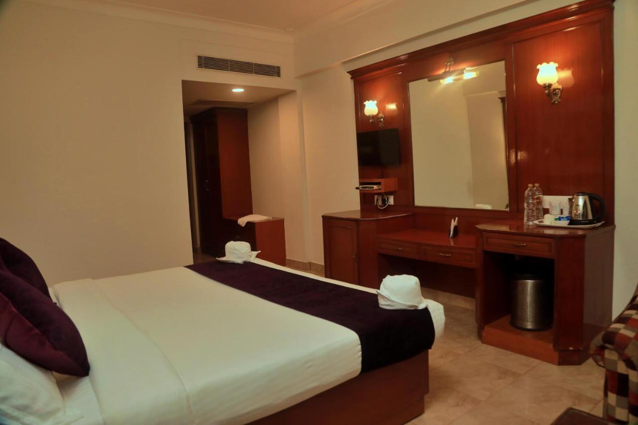 Hotel Edassery Mansion Kochi ภายนอก รูปภาพ