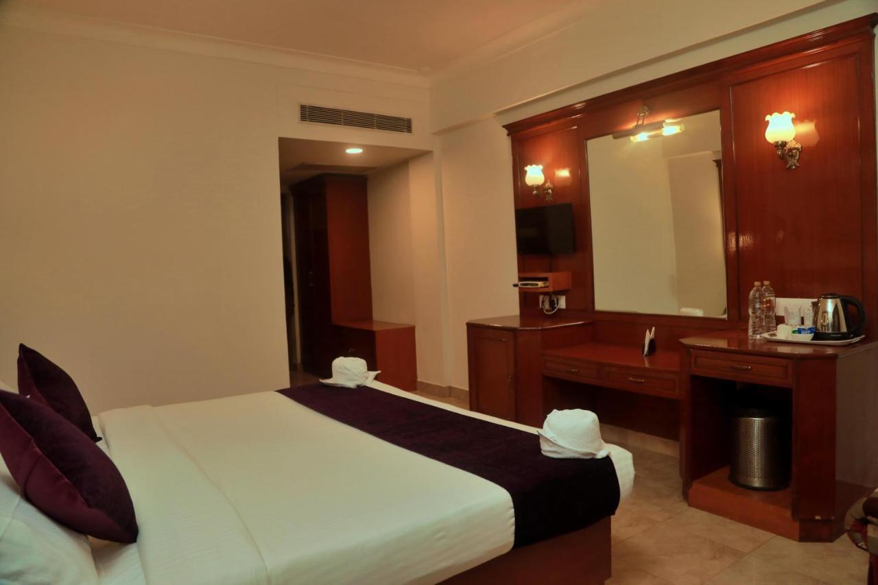 Hotel Edassery Mansion Kochi ภายนอก รูปภาพ