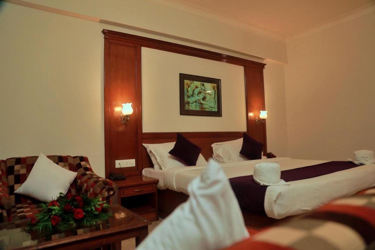 Hotel Edassery Mansion Kochi ภายนอก รูปภาพ