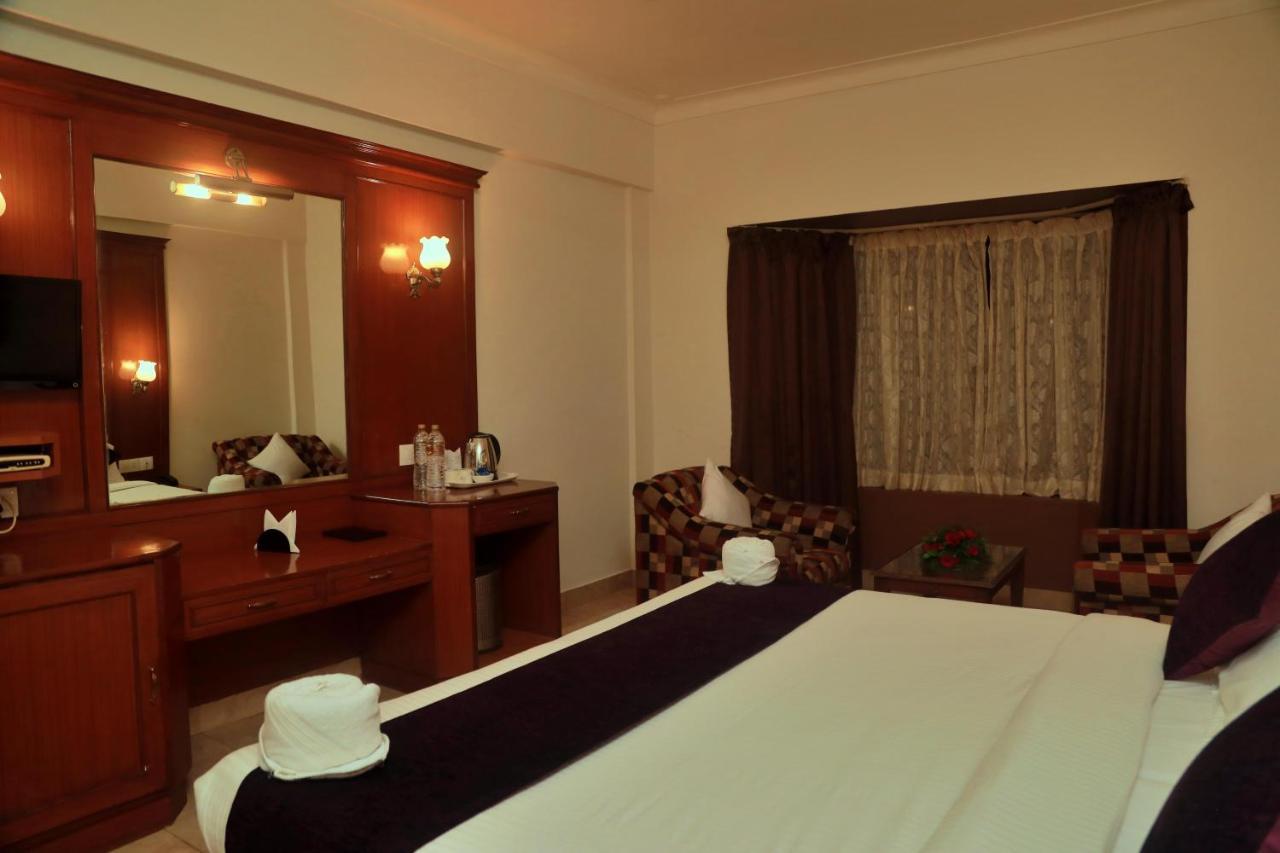 Hotel Edassery Mansion Kochi ภายนอก รูปภาพ