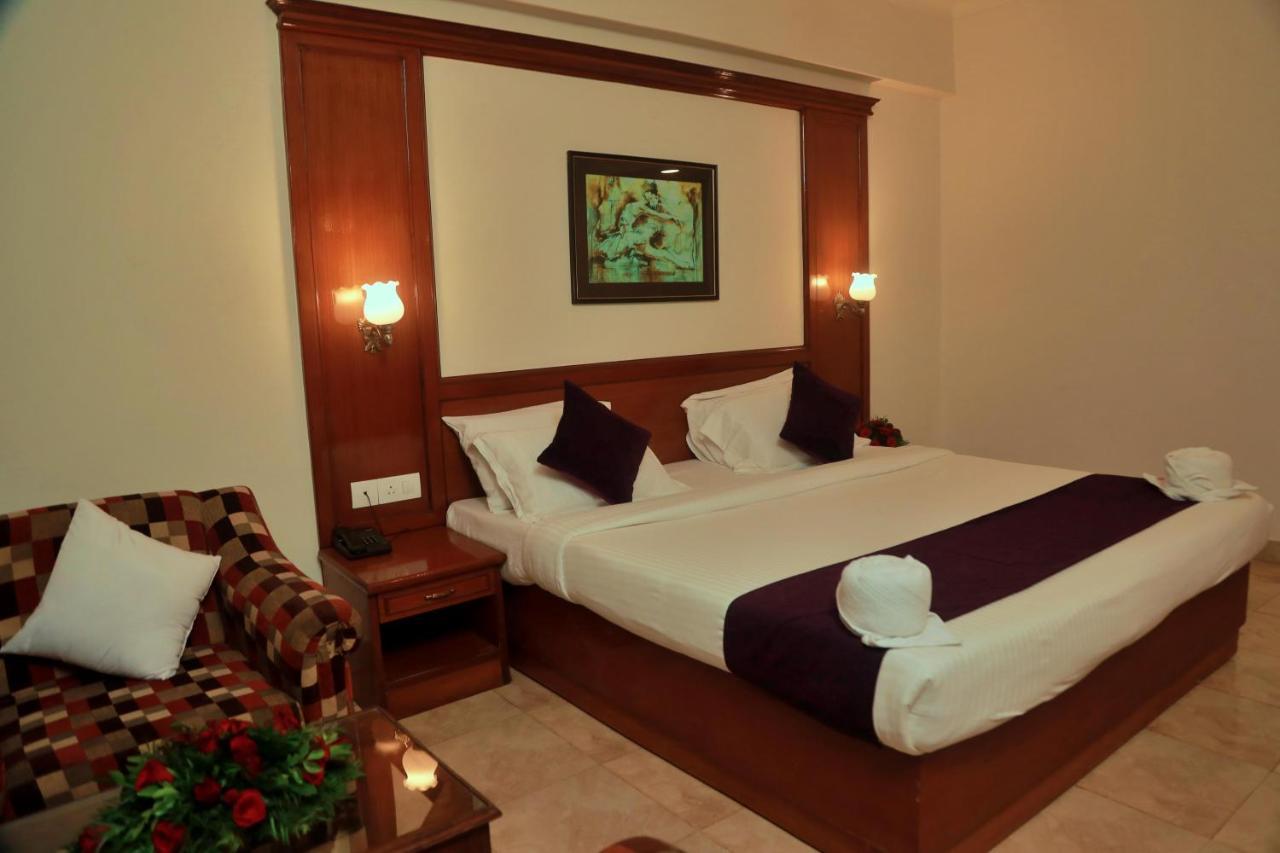 Hotel Edassery Mansion Kochi ภายนอก รูปภาพ