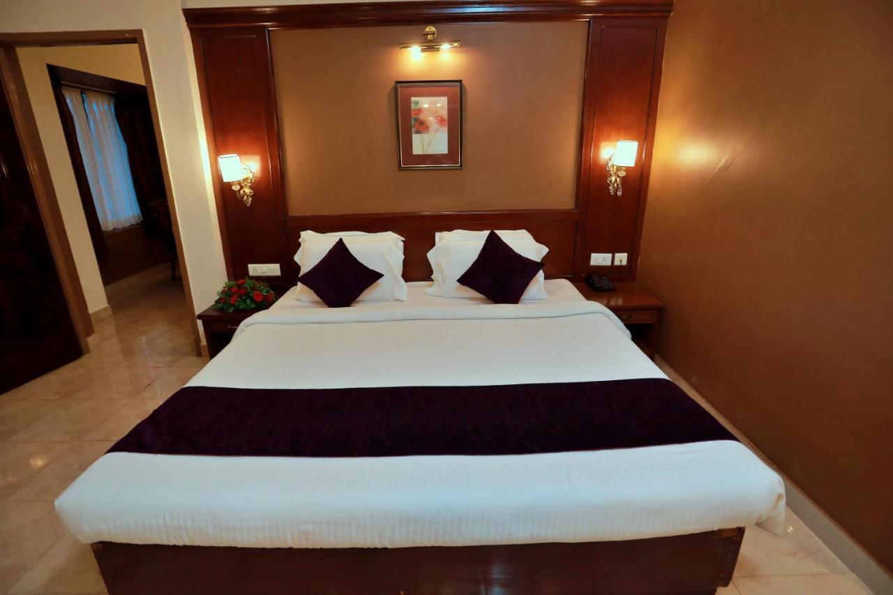 Hotel Edassery Mansion Kochi ภายนอก รูปภาพ