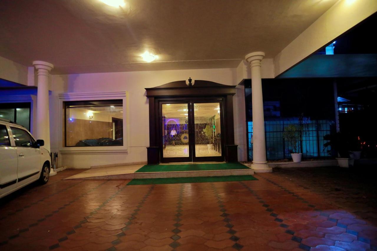 Hotel Edassery Mansion Kochi ภายนอก รูปภาพ