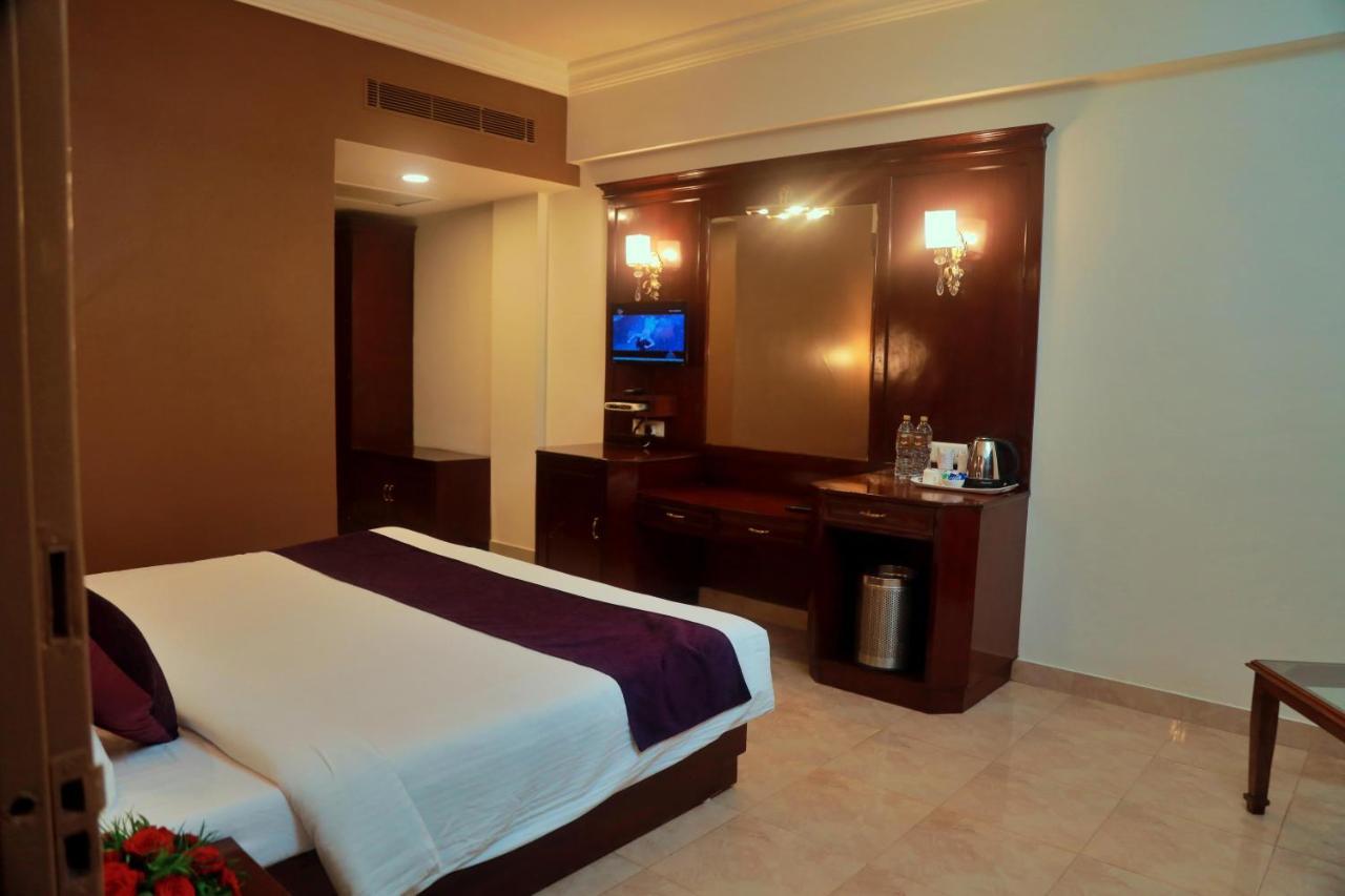 Hotel Edassery Mansion Kochi ภายนอก รูปภาพ