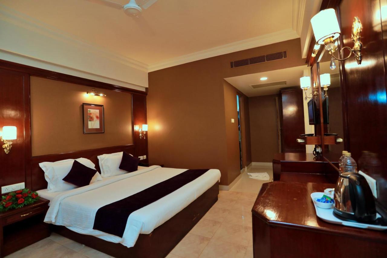 Hotel Edassery Mansion Kochi ภายนอก รูปภาพ