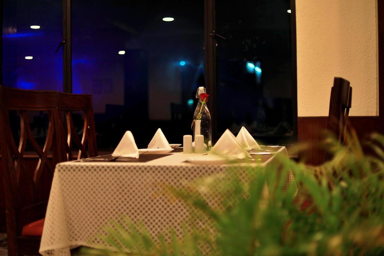 Hotel Edassery Mansion Kochi ภายนอก รูปภาพ
