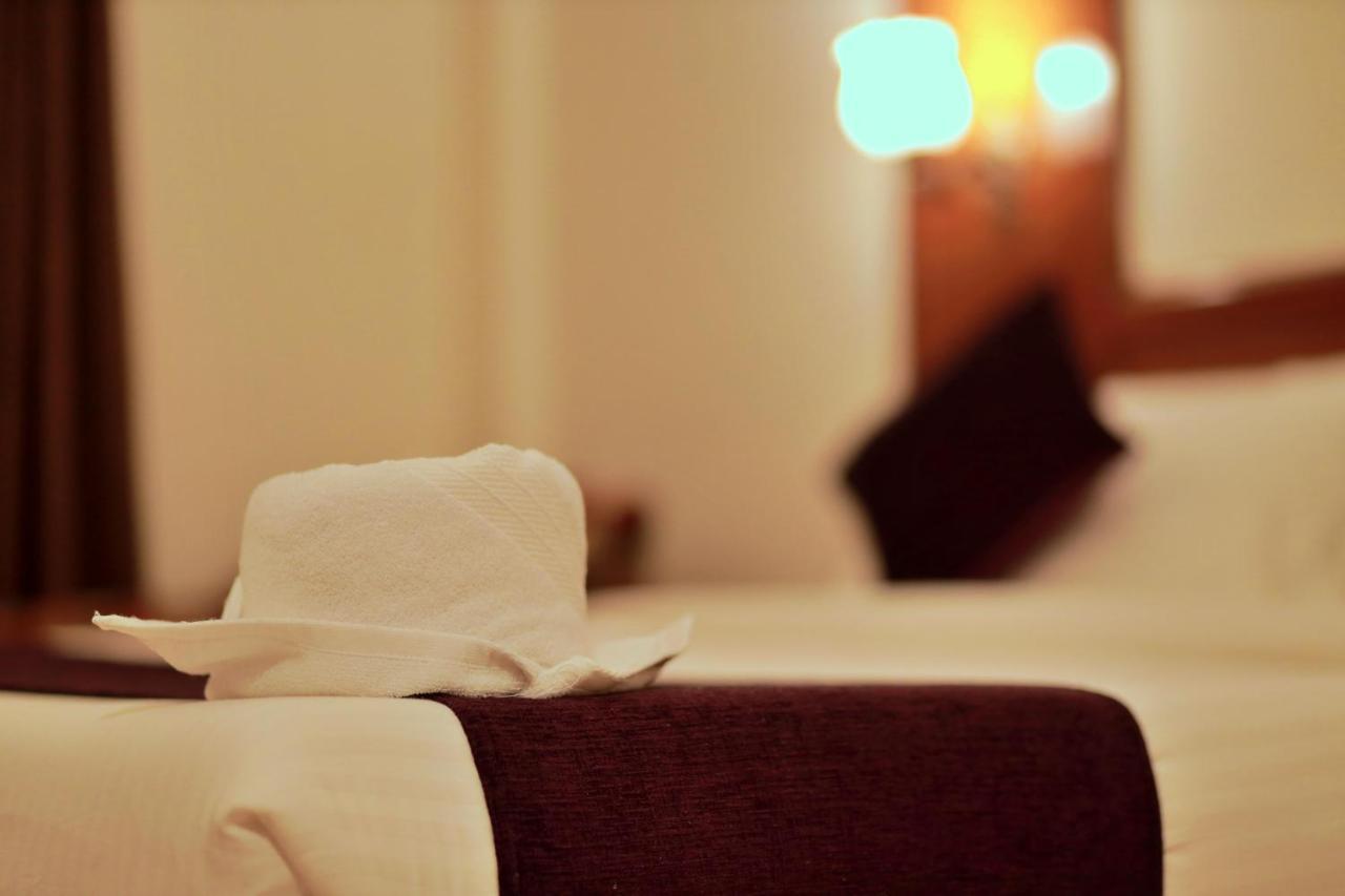 Hotel Edassery Mansion Kochi ภายนอก รูปภาพ