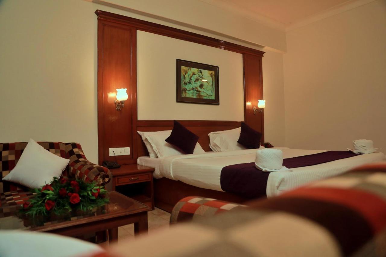Hotel Edassery Mansion Kochi ภายนอก รูปภาพ