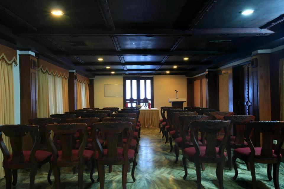 Hotel Edassery Mansion Kochi ภายนอก รูปภาพ